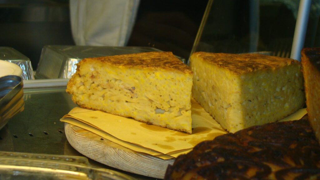 frittata di spaghetti alla napoletana bianca senza pomodoro