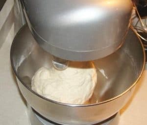 Lavorazione pasta pizza