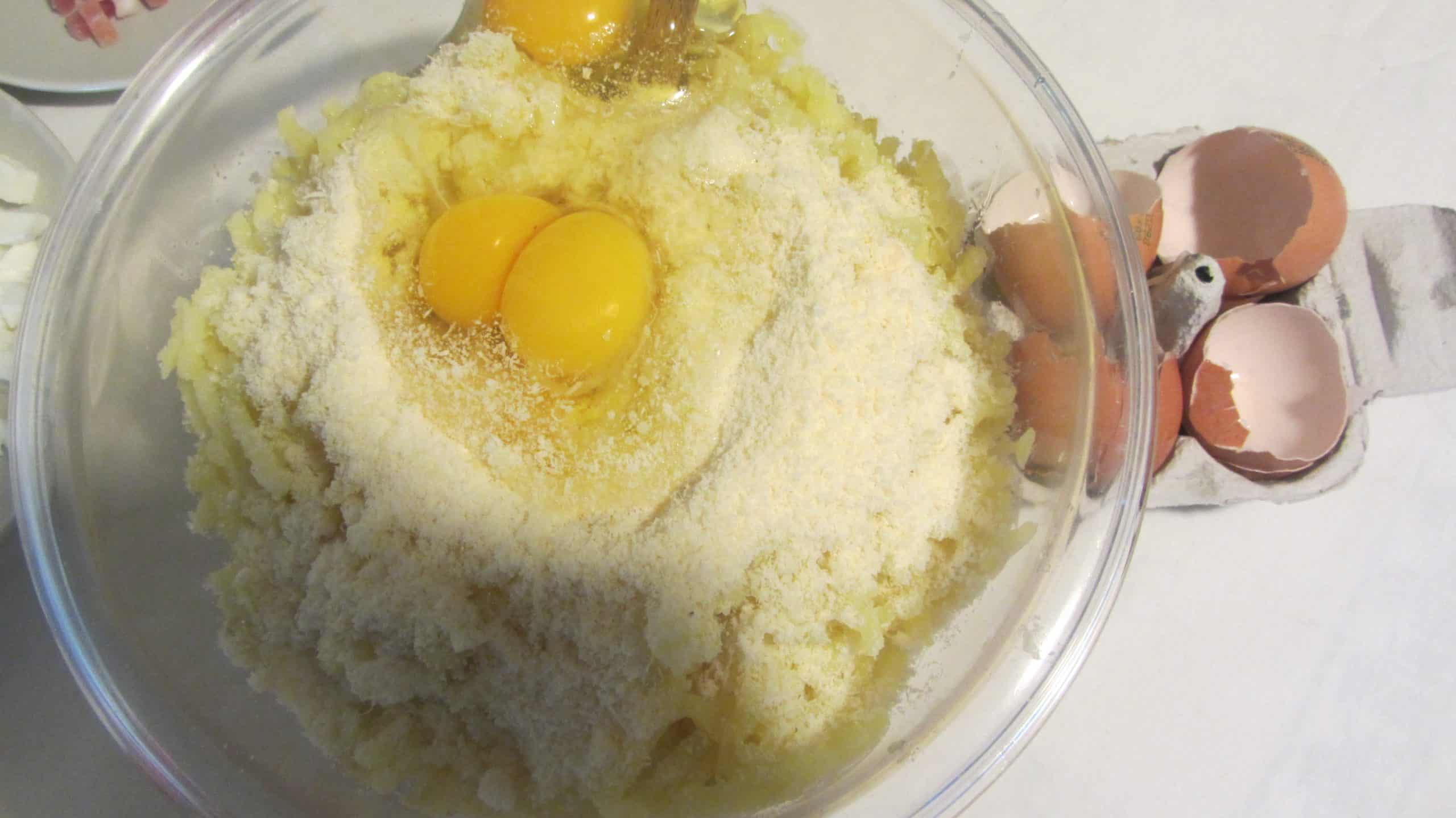 gattò di patate con uova