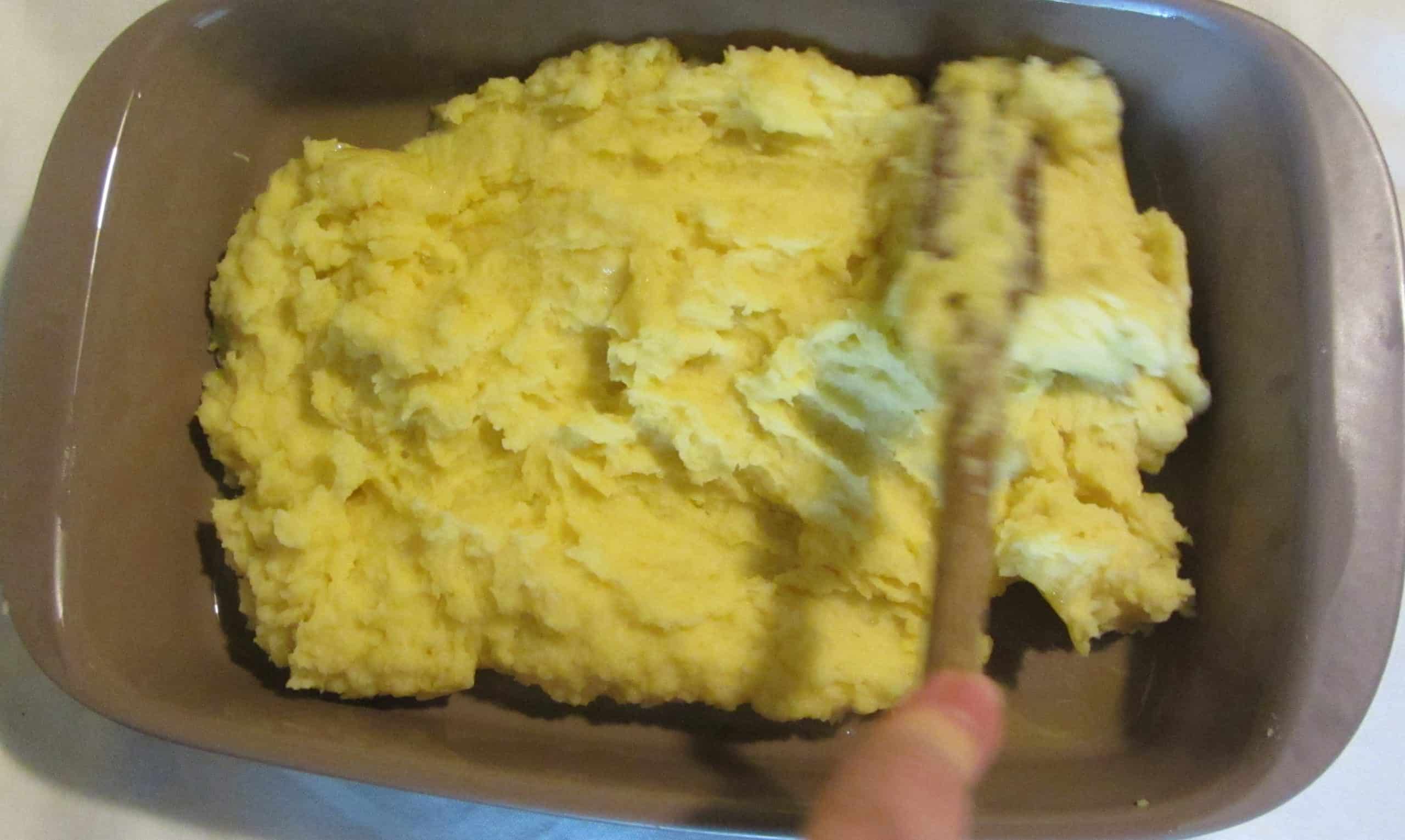 primo strato per la preparazione del Gattò di patate