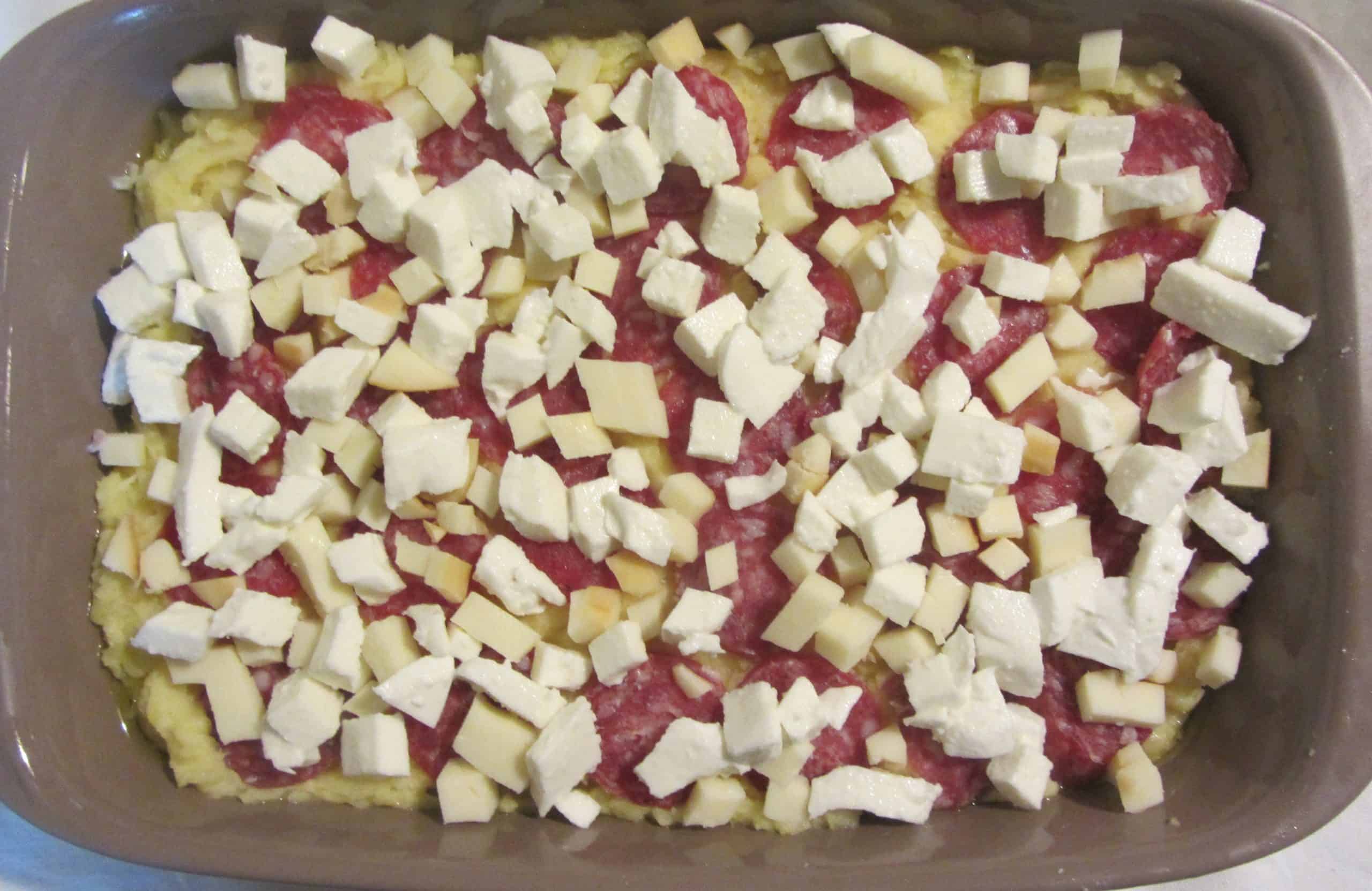 salame, provola e fiordilatte per il Gattò di patate